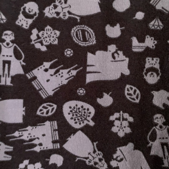 DISNEY Perfect T - NEW with TAGS!!! - Picture 2 of 6